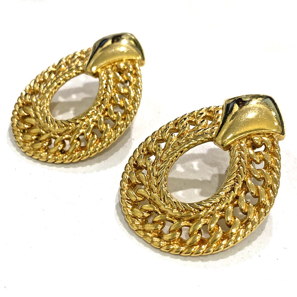 Vintage Avon Goldtone Pierced Earrings Chunky Filigree Chain Boss Lady Teardrop - Picture 3 of 6